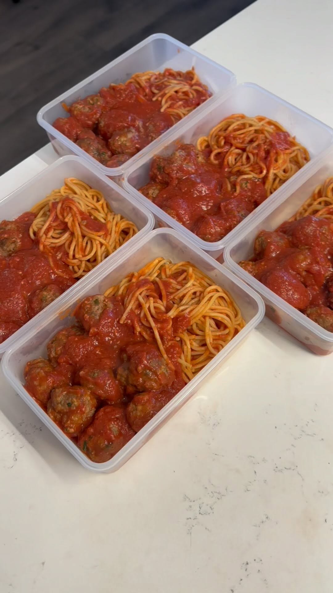 Spaghetti & meatballs